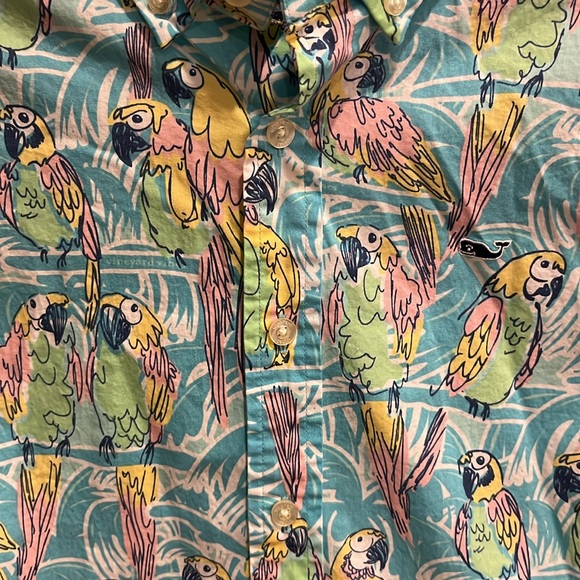 EUC Vineyard Vines large parrot print boys button down short sleeve shirt - Picture 2 of 6